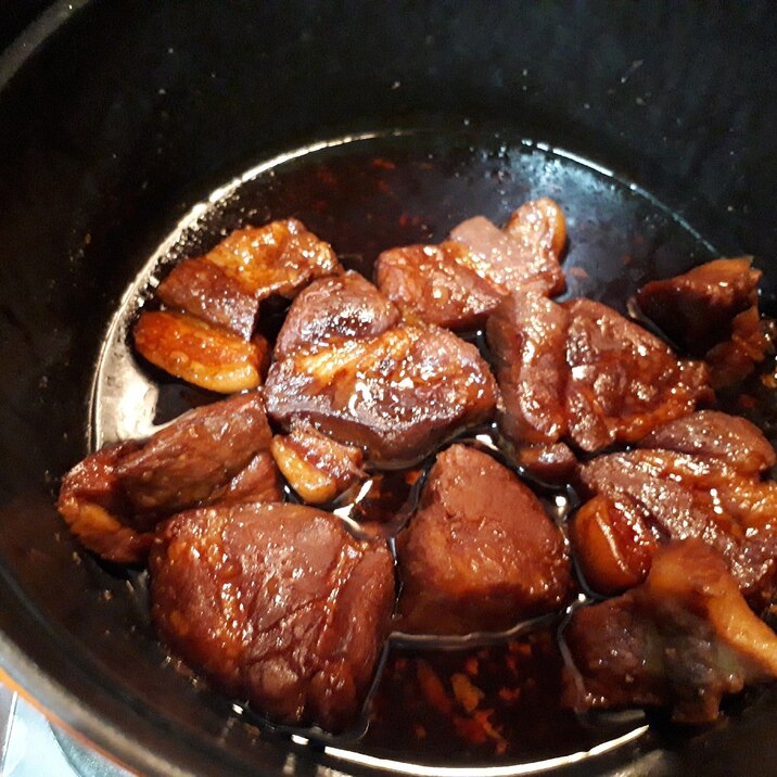 STAUBで簡単★とろっとろ~豚角煮
